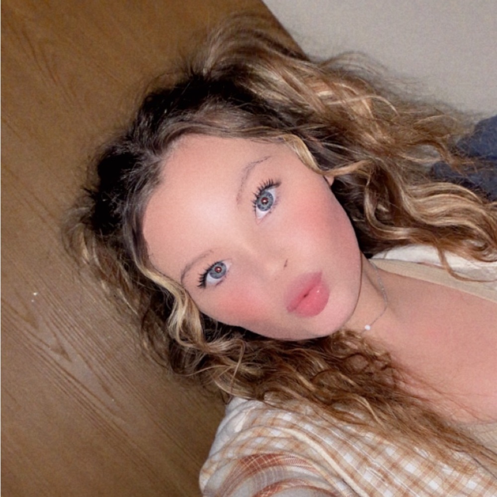 Meet your Posher, Hannah